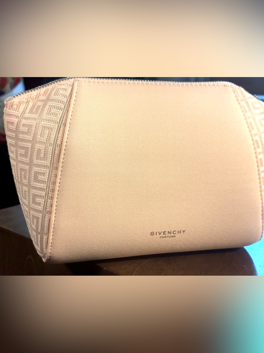 Givenchy Beautiful Rare Rose Pink Cosmetic Pouch with Silver Givenchy Embossing - Picture 4 of 17